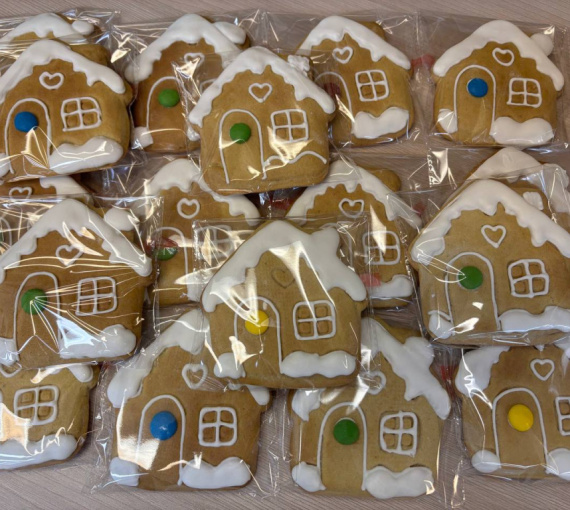 «Толк радио». Мука, мёд и доброта. Студенты ТГУ испекли сто пряников для бойцов СВО