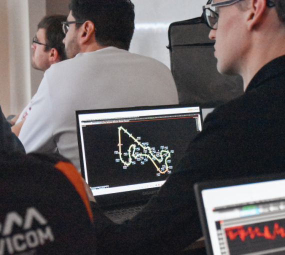 От чертежа до гоночной трассы. В Тольяттинском госуниверситете прошла осенняя школа для молодых инженеров