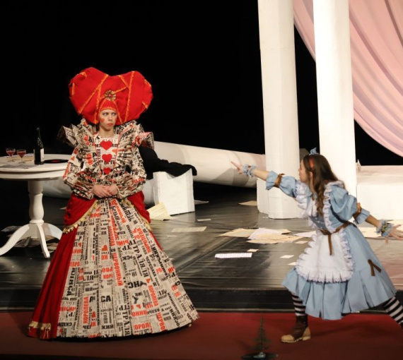Время театру. В Сызранском драматическом театре состоялся II Межрегиональный фестиваль имени А. Н. Толстого